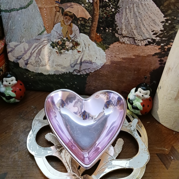 Shiny Pink Heart shaped dish And A Shiny Ceramic ✨️ "LOVE In The Air"💙 Sign. - Picture 4 of 14